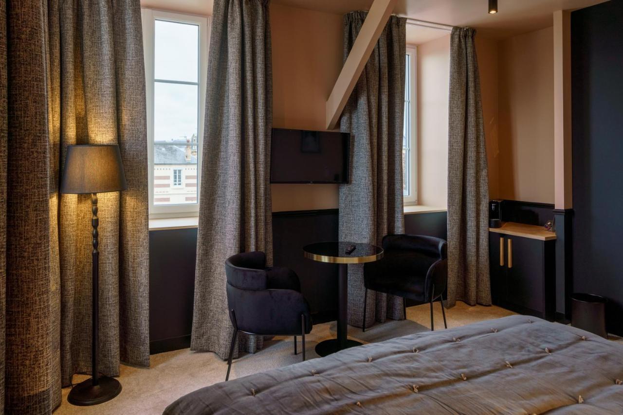Hotel De La Plage Lion-sur-Mer Exteriér fotografie