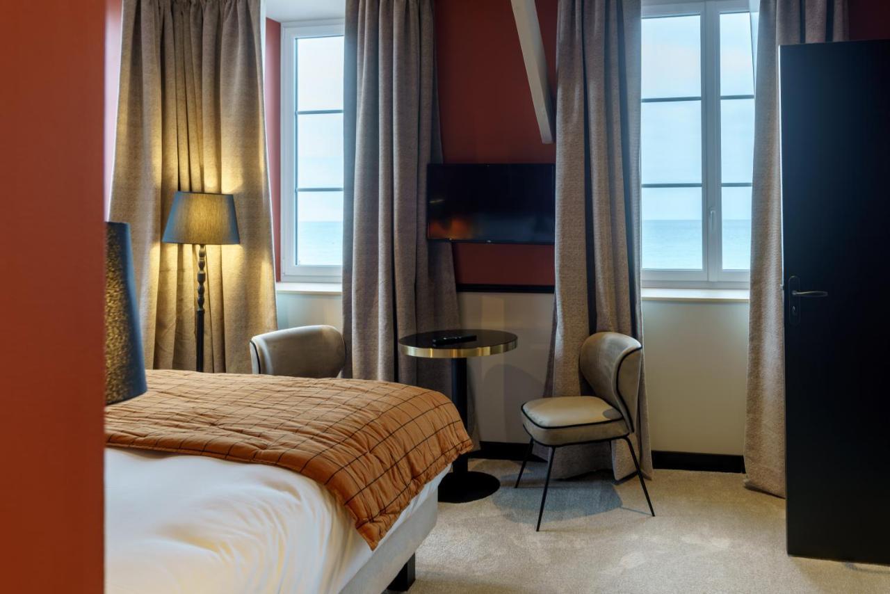 Hotel De La Plage Lion-sur-Mer Exteriér fotografie